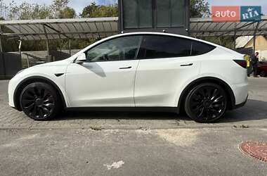 Внедорожник / Кроссовер Tesla Model Y 2022 в 