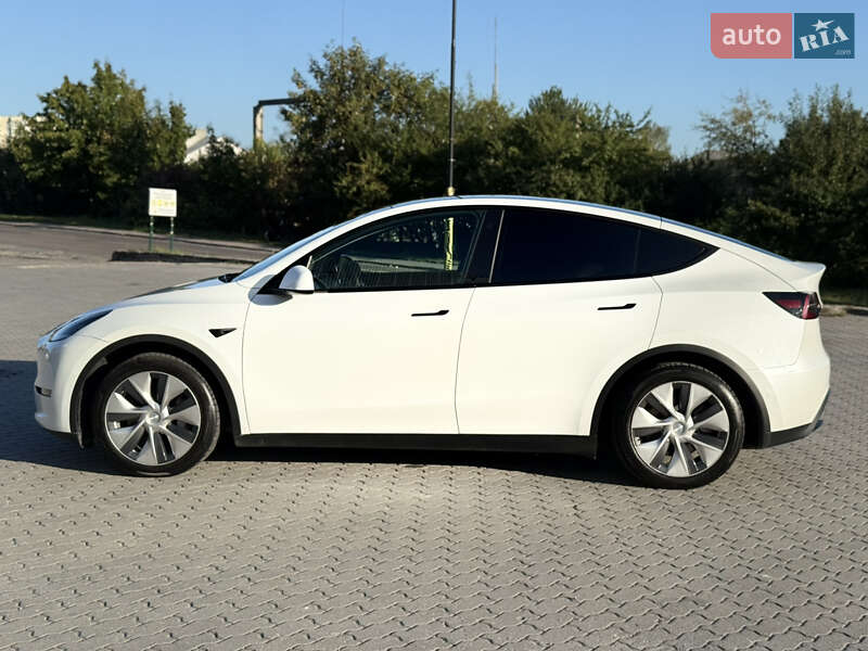 Внедорожник / Кроссовер Tesla Model Y 2021 в Львове