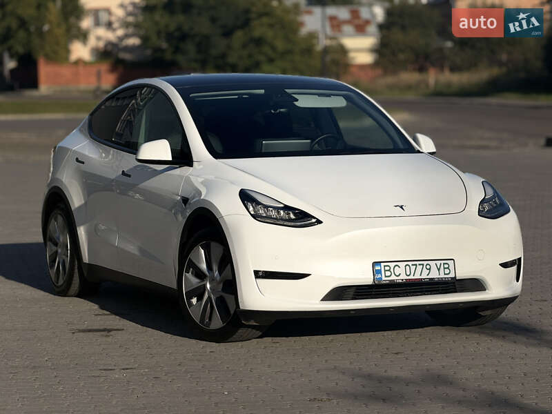 Позашляховик / Кросовер Tesla Model Y 2021 в 