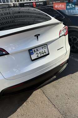 Внедорожник / Кроссовер Tesla Model Y 2022 в 