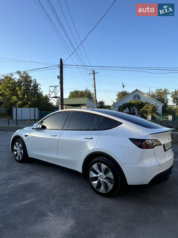 Позашляховик / Кросовер Tesla Model Y 2023 в Шаргороді