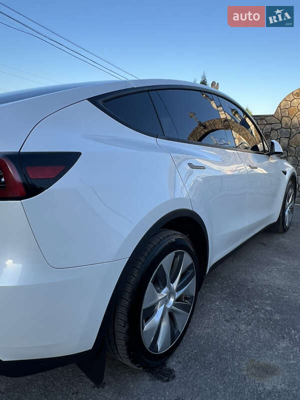 Позашляховик / Кросовер Tesla Model Y 2023 в Шаргороді
