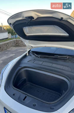 Внедорожник / Кроссовер Tesla Model Y 2023 в 