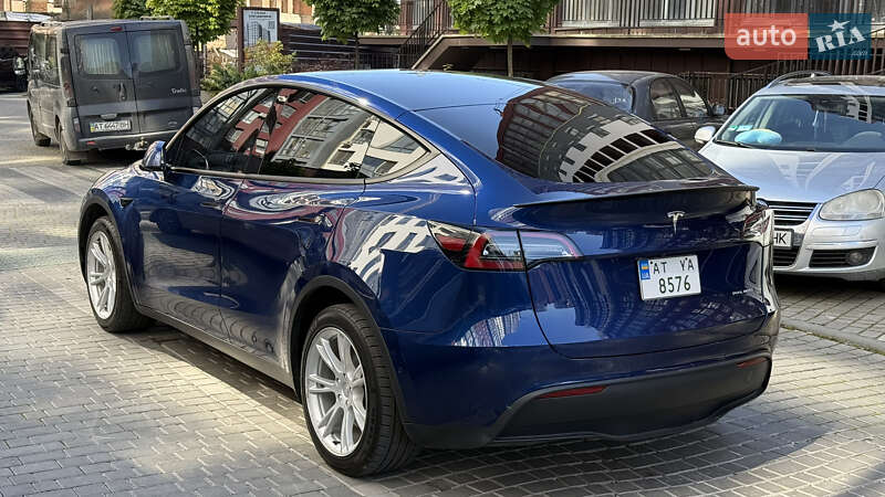 Позашляховик / Кросовер Tesla Model Y 2021 в Івано-Франківську
