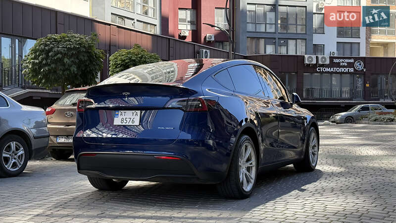 Позашляховик / Кросовер Tesla Model Y 2021 в Івано-Франківську