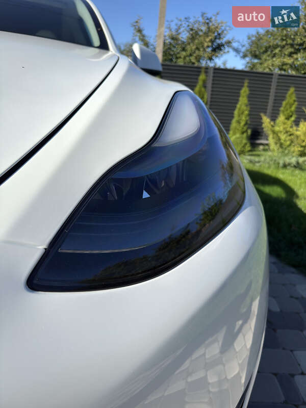 Позашляховик / Кросовер Tesla Model Y 2024 в Смілі