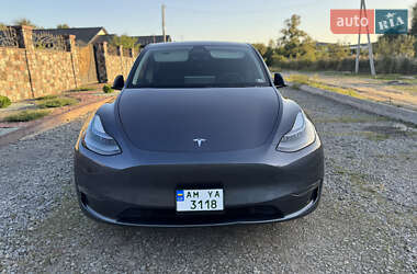 Внедорожник / Кроссовер Tesla Model Y 2022 в 