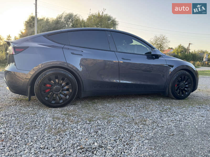 Внедорожник / Кроссовер Tesla Model Y 2022 в Бердичеве фото 11 Внедорожник / Кроссовер Tesla Model Y 2022 в Бердичеве