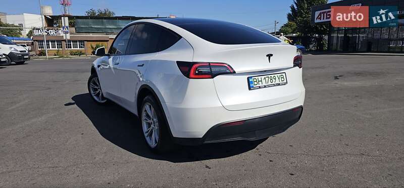 Позашляховик / Кросовер Tesla Model Y 2021 в Одесі