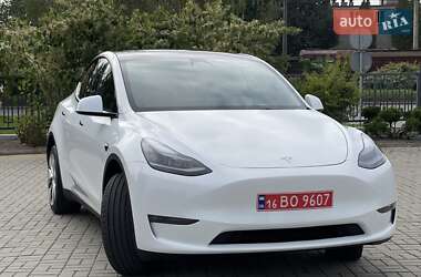Позашляховик / Кросовер Tesla Model Y 2023 в 