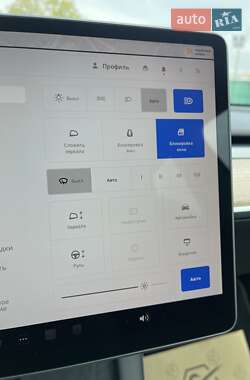 Позашляховик / Кросовер Tesla Model Y 2023 в 