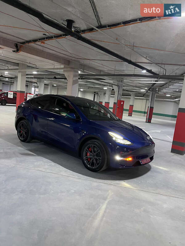 Позашляховик / Кросовер Tesla Model Y 2024 в Дніпрі фото 3 Позашляховик / Кросовер Tesla Model Y 2024 в Дніпрі