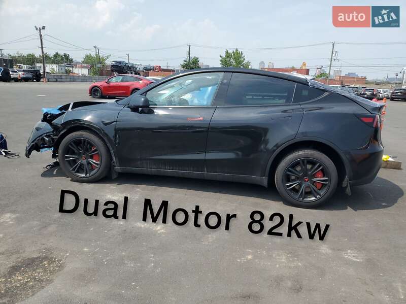 Tesla Model Y 2023