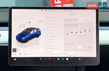 Позашляховик / Кросовер Tesla Model Y 2022 в 