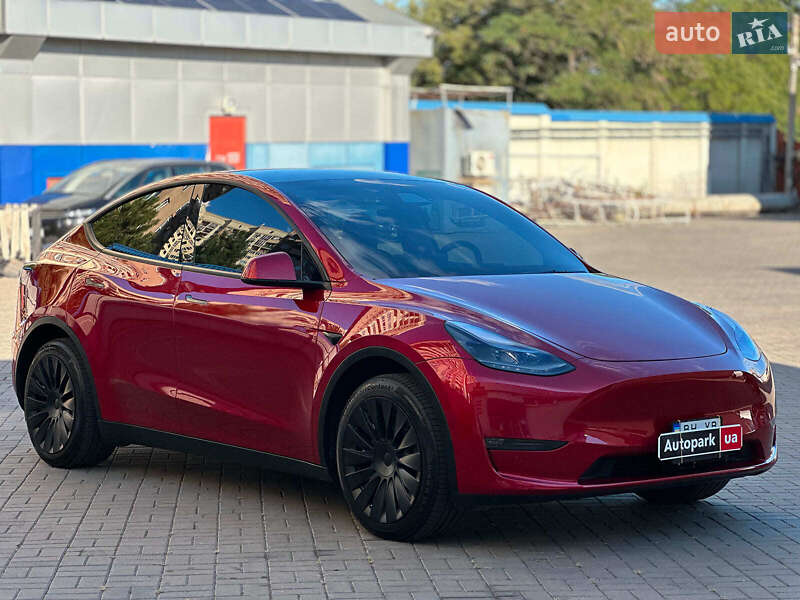 Позашляховик / Кросовер Tesla Model Y 2024 в Одесі