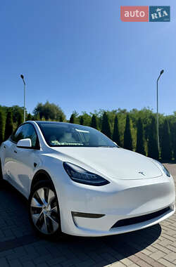Внедорожник / Кроссовер Tesla Model Y 2021 в 