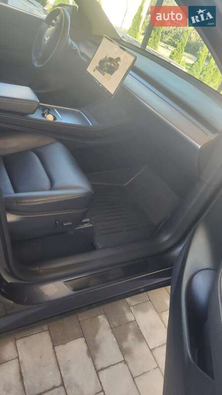 Внедорожник / Кроссовер Tesla Model Y 2022 в Бориславе