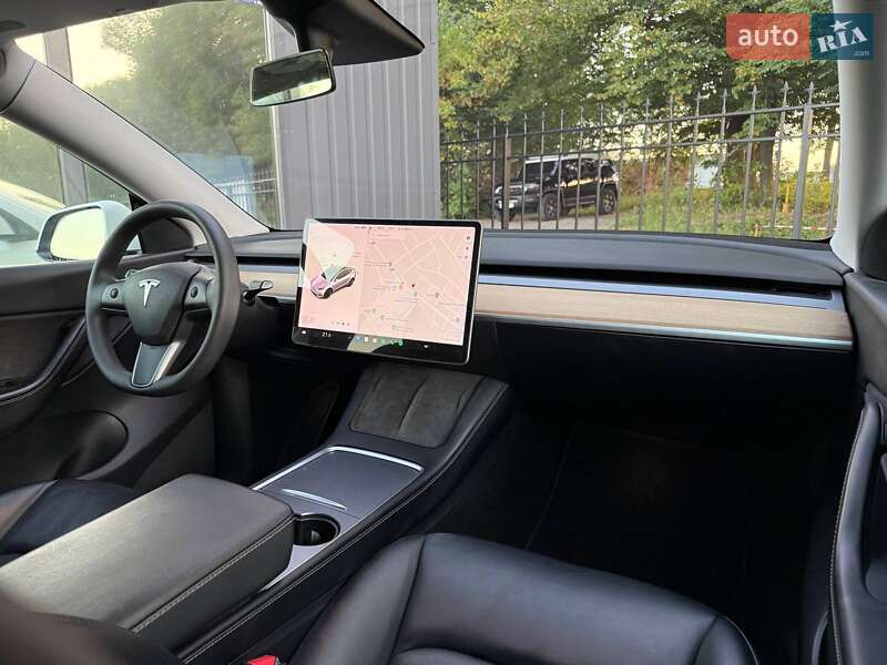 Позашляховик / Кросовер Tesla Model Y 2021 в Хмельницькому