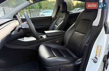 Внедорожник / Кроссовер Tesla Model Y 2021 в 
