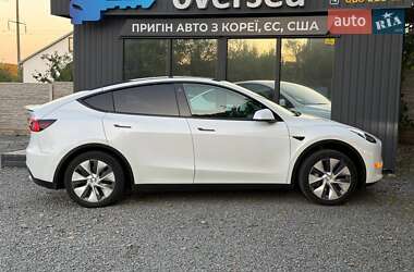 Внедорожник / Кроссовер Tesla Model Y 2021 в 