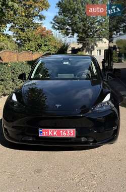 Внедорожник / Кроссовер Tesla Model Y 2024 в 