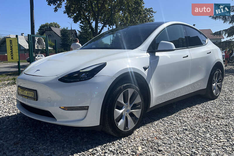 Позашляховик / Кросовер Tesla Model Y 2023 в Коломиї