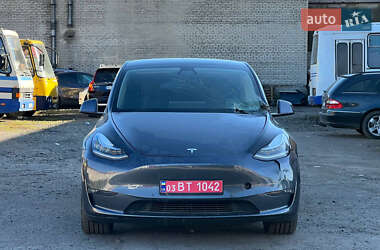 Позашляховик / Кросовер Tesla Model Y 2021 в 
