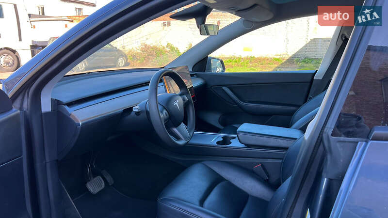 Внедорожник / Кроссовер Tesla Model Y 2021 в Луцке