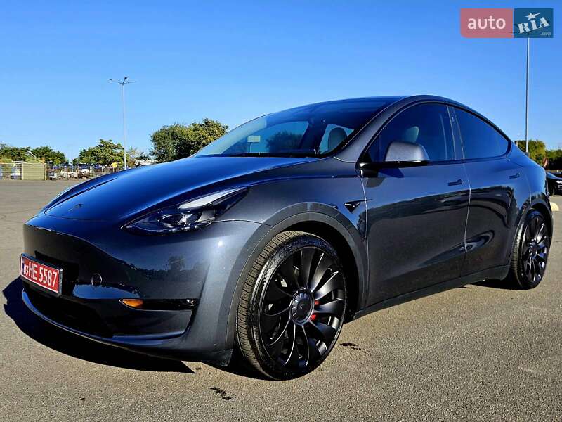Внедорожник / Кроссовер Tesla Model Y 2023 в Днепре