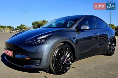 Внедорожник / Кроссовер Tesla Model Y 2023 в 