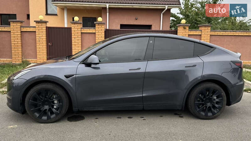 Позашляховик / Кросовер Tesla Model Y 2023 в Києві