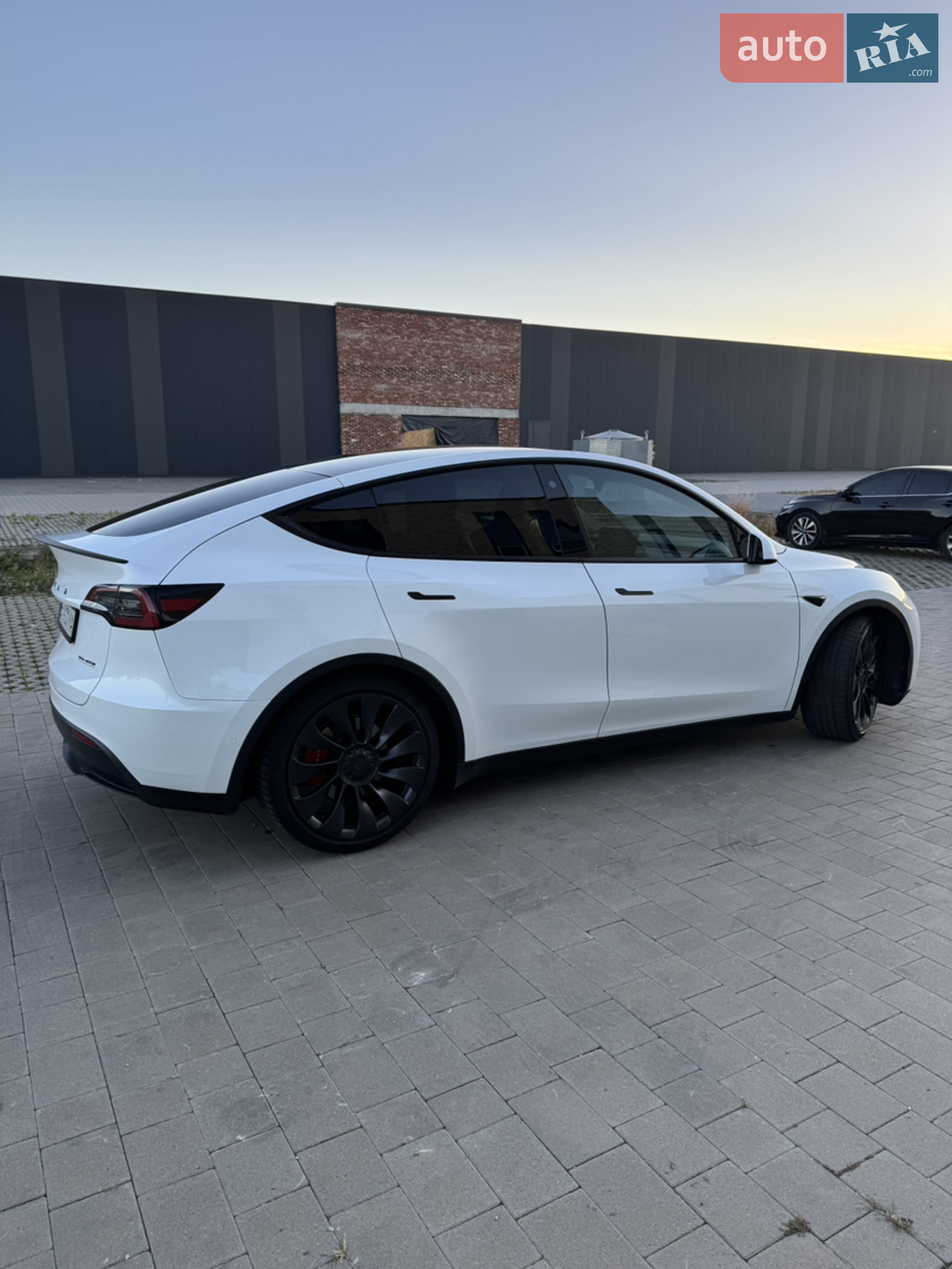 2022 Tesla Model Y - мініатюра 4
