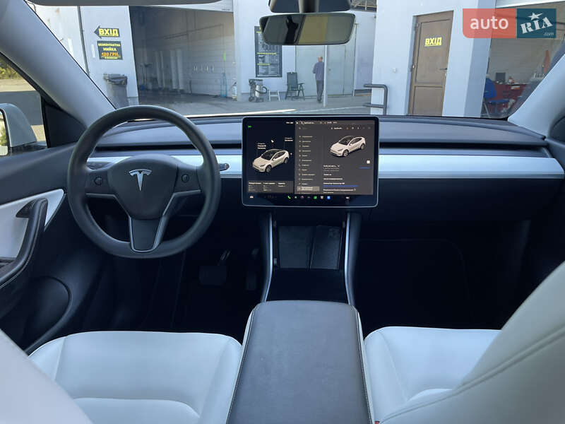 Внедорожник / Кроссовер Tesla Model Y 2020 в Луцке