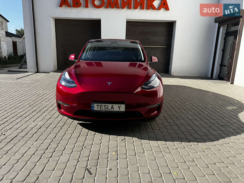 Внедорожник / Кроссовер Tesla Model Y 2024 в 