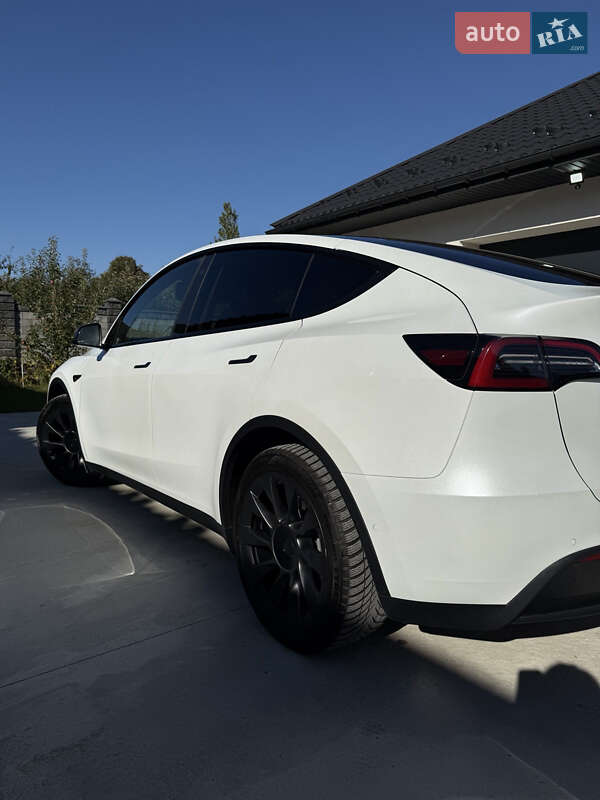 Позашляховик / Кросовер Tesla Model Y 2022 в Рівному