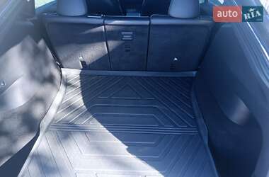 Позашляховик / Кросовер Tesla Model Y 2021 в 