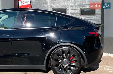 Внедорожник / Кроссовер Tesla Model Y 2023 в 