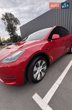 Позашляховик / Кросовер Tesla Model Y 2023 в 
