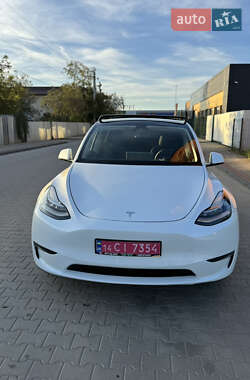 Позашляховик / Кросовер Tesla Model Y 2022 в 