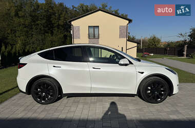 Внедорожник / Кроссовер Tesla Model Y 2021 в 