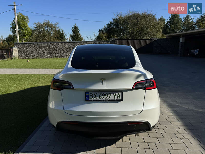 Внедорожник / Кроссовер Tesla Model Y 2021 в Хмельницком