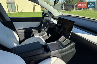 Внедорожник / Кроссовер Tesla Model Y 2021 в 