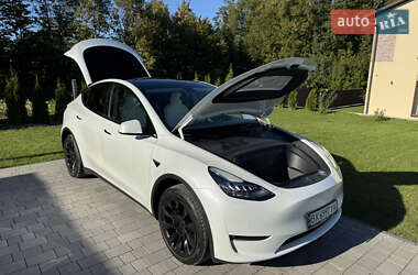 Внедорожник / Кроссовер Tesla Model Y 2021 в 