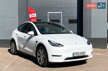 Внедорожник / Кроссовер Tesla Model Y 2021 в 