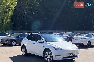 Внедорожник / Кроссовер Tesla Model Y 2021 в 