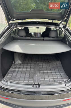 Внедорожник / Кроссовер Tesla Model Y 2024 в Днепре