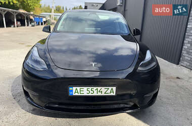 Позашляховик / Кросовер Tesla Model Y 2024 в 