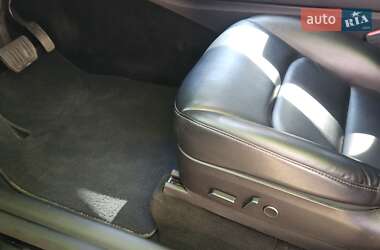 Седан Tesla Model Y 2022 в 