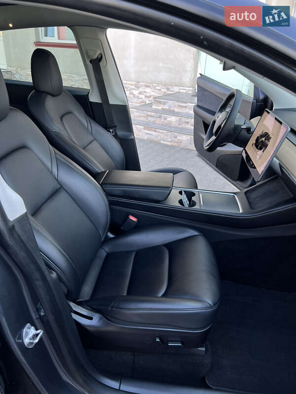 Внедорожник / Кроссовер Tesla Model Y 2022 в Луцке