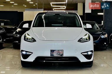 Внедорожник / Кроссовер Tesla Model Y 2021 в 